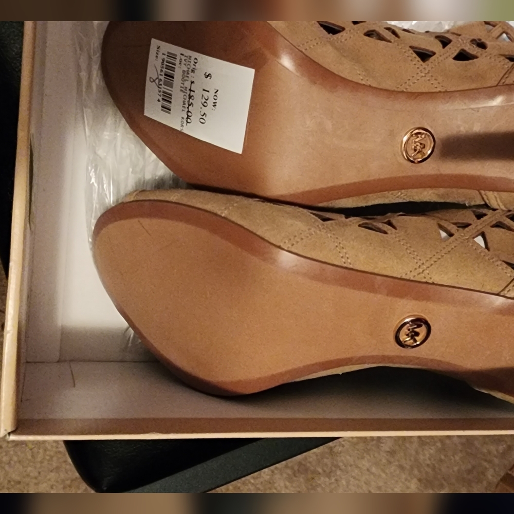 Booties - Picture 3 of 5